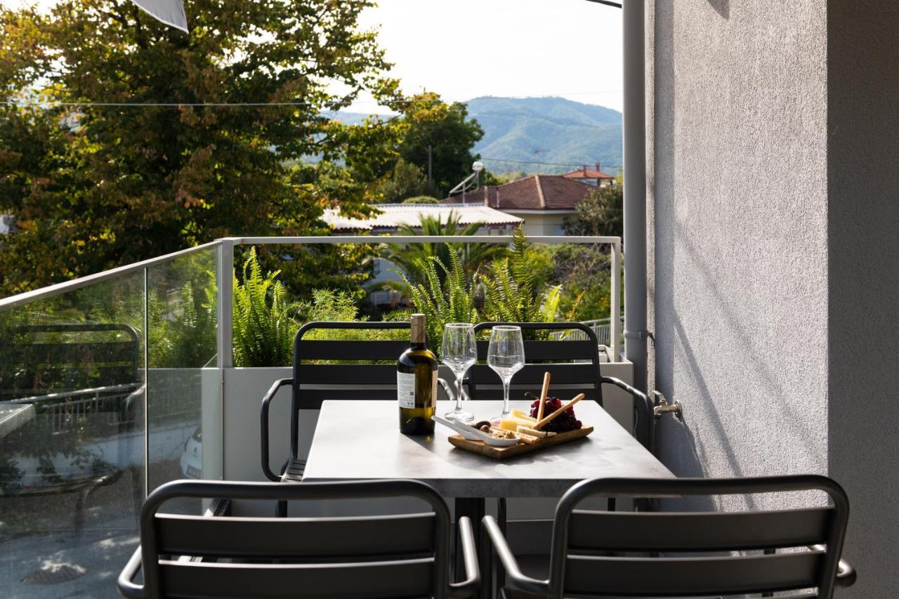 Afros Suites Olympiada Exterior foto
